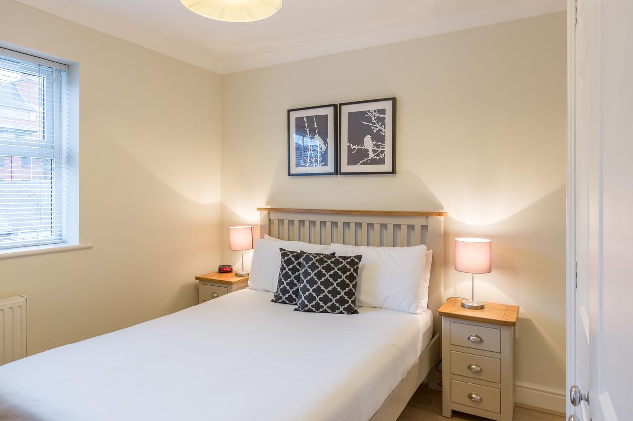 Stanshawe Court Aparthotel Reading Luaran gambar