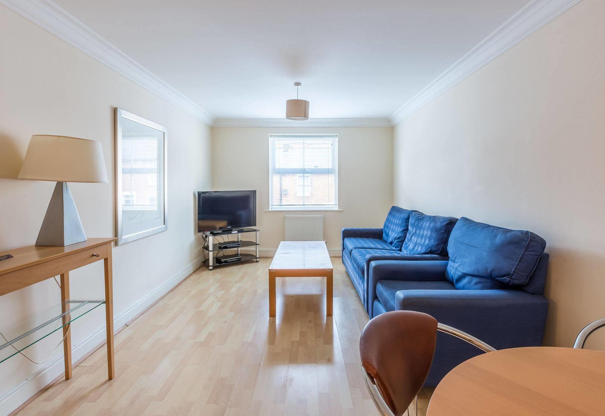 Stanshawe Court Aparthotel Reading Luaran gambar