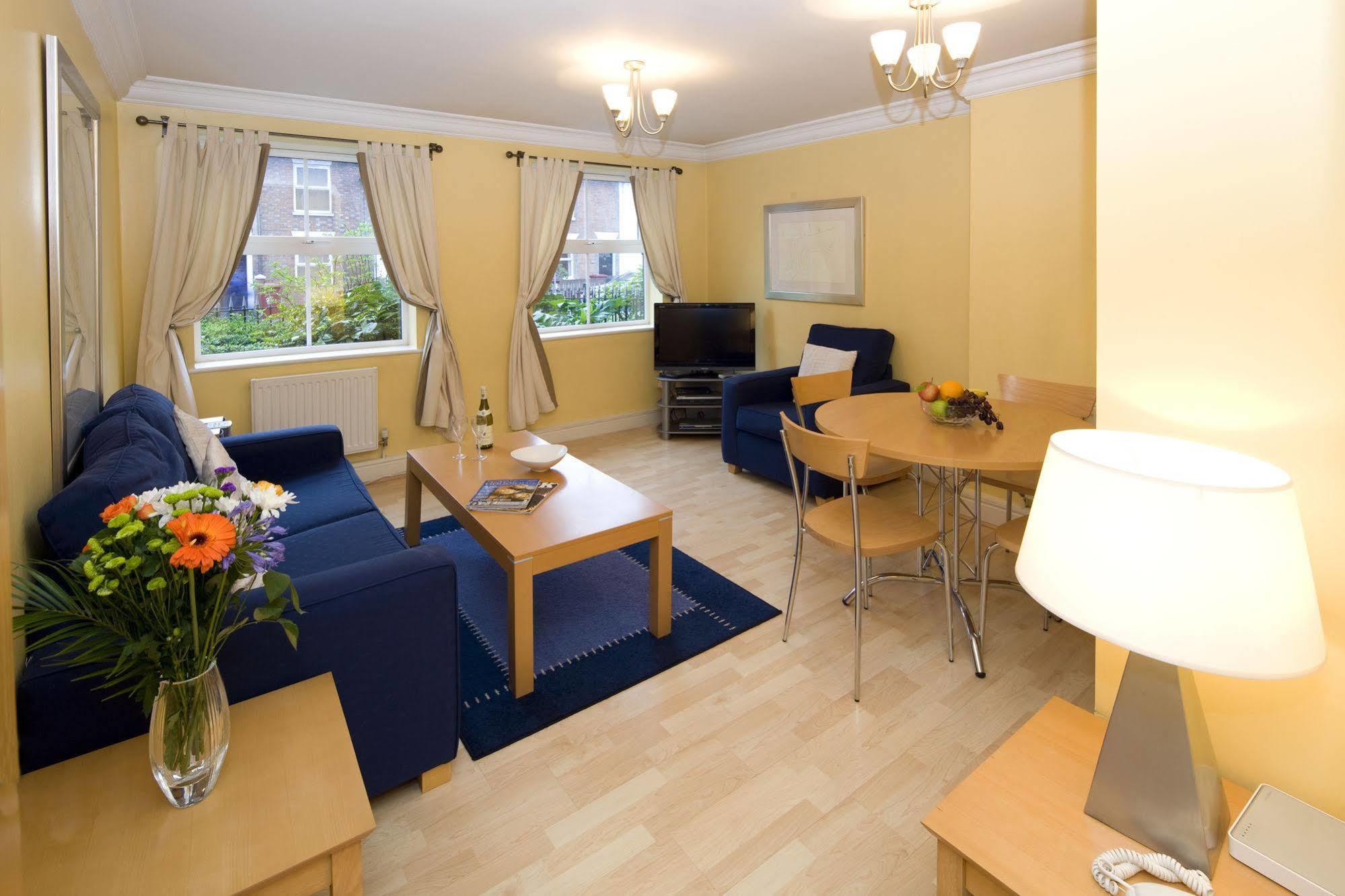 Stanshawe Court Aparthotel Reading Luaran gambar